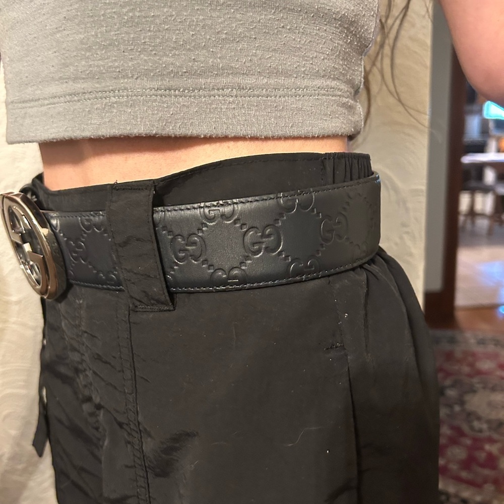 Gucci Black Belt with Silver Buckle . Vintage but never used - Picture 6 of 16